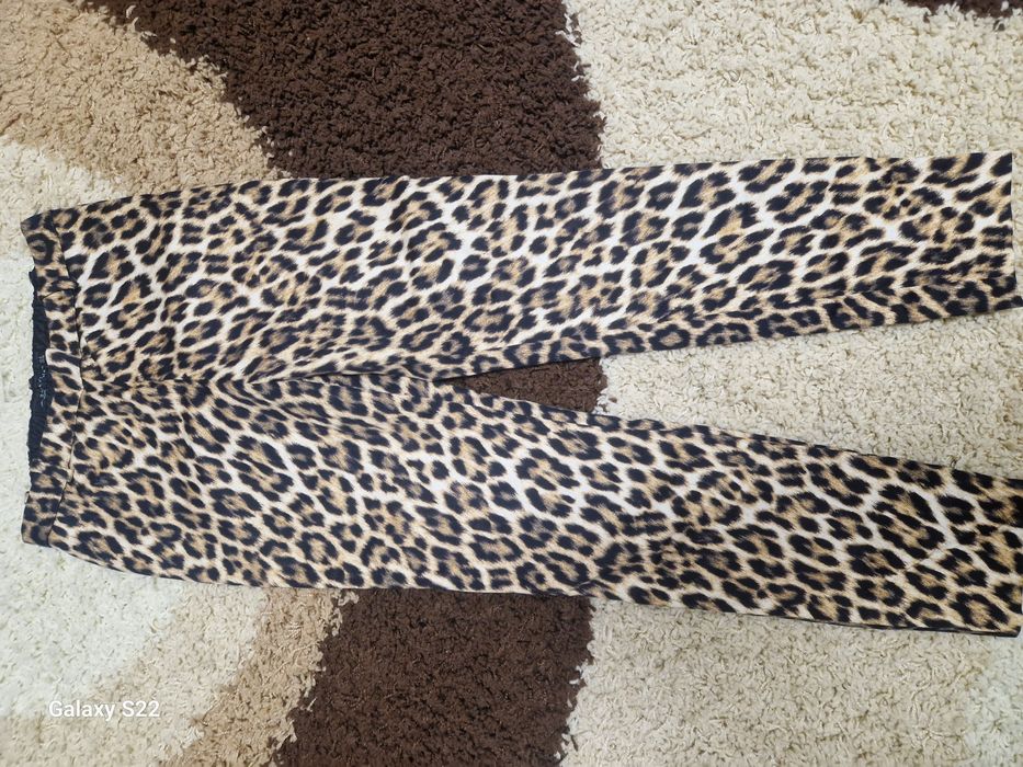 Blugi în stare perfectă