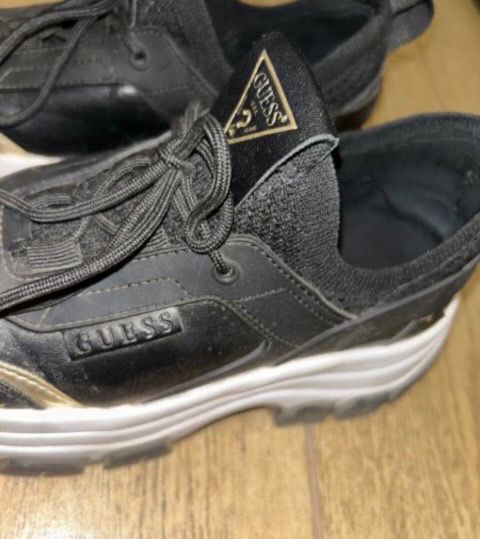 Дамски обувки Guess