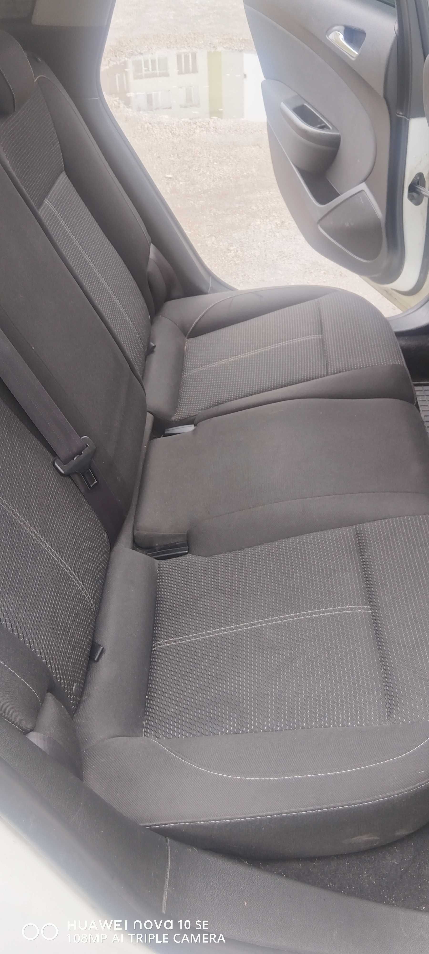 Седалки /салон/ за Opel Astra J с подгрев