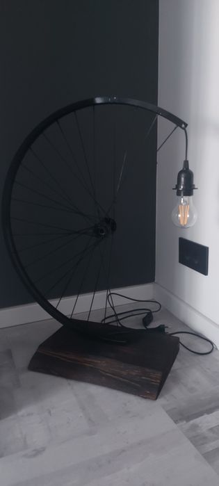 Corp iluminat modern