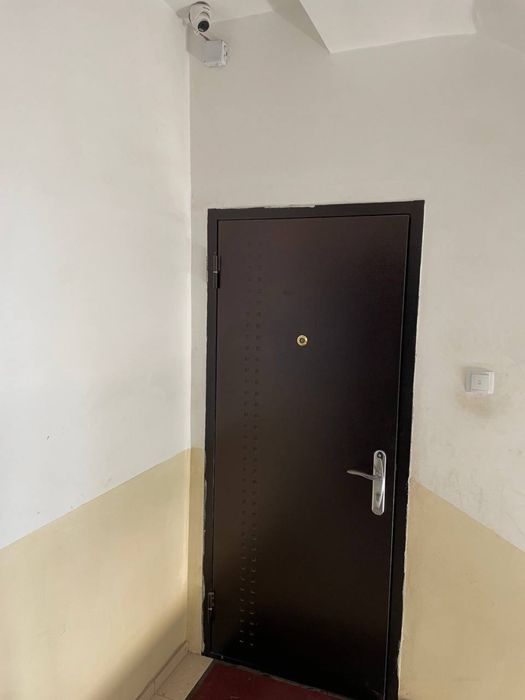 Srochna 2 - xonali kvartira sotiladi