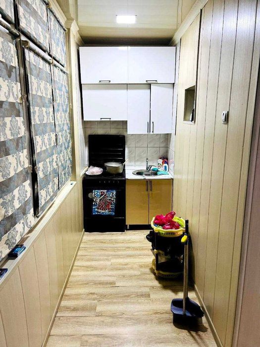 Продам квартиру на  Юнус Абаде 6 квартал  2 х ком перед в 3х 1 этаж