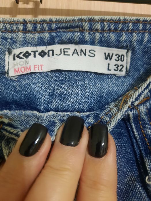 Джинсы женские 30р в отличном состоянии привозные