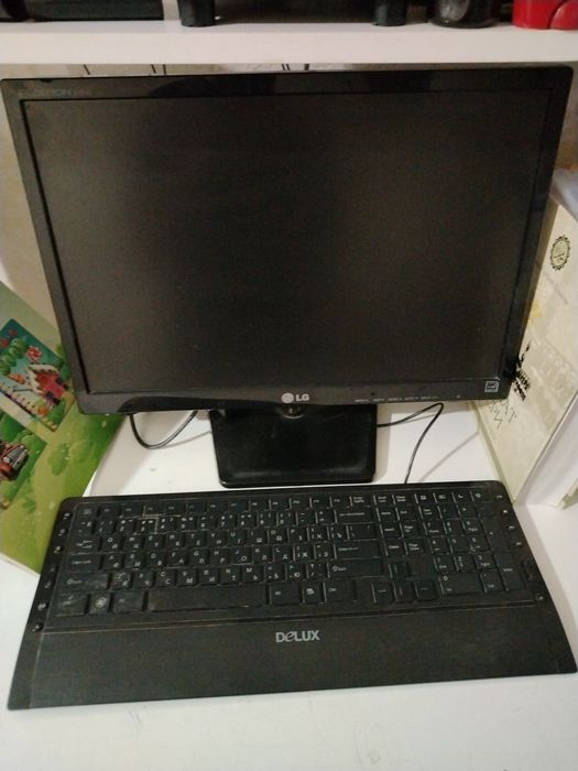 Kompyuter, kolonka zavodskoy