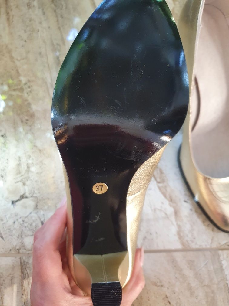 Pantofi eleganți mărimea 37