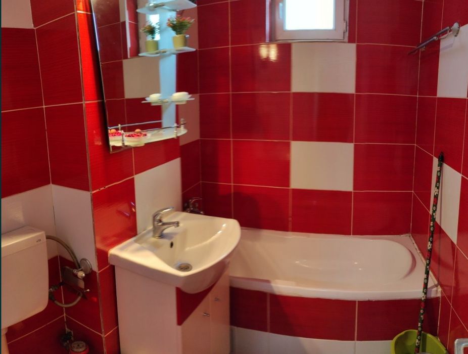 Închiriez apartament 2 camere