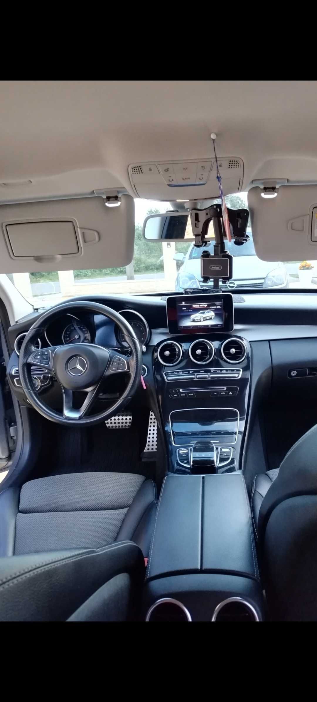 Vand mercedes C Class an 2015 1.6 benzina