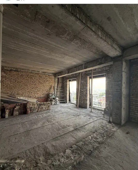 ЖК Барокко 3-х комнатная квартира , 110м2, 3-окна.