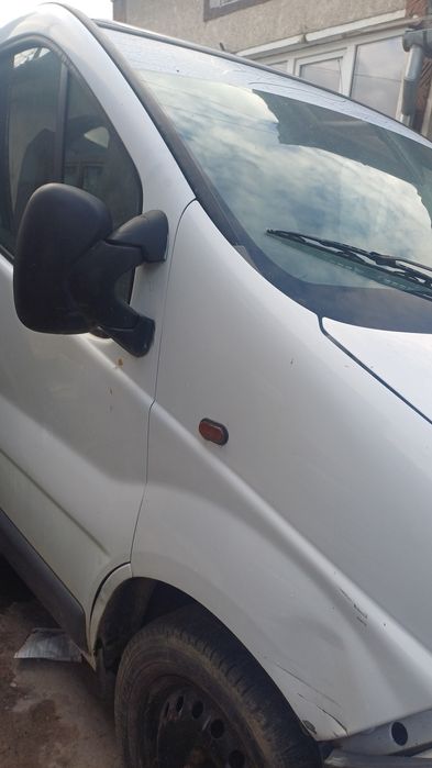 Renault trafic pentru piese