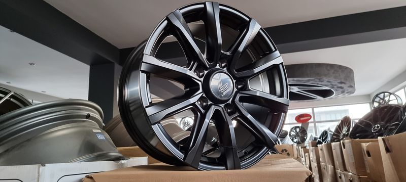 18цола 5х150 Toyota LandCruiser Tundra Sequoia