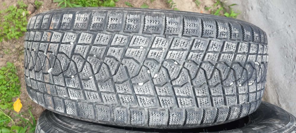 Авто шины всесезонные R-17
