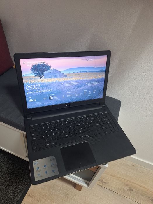 Laptop Dell funcțional intel i7 gen 5 video dedicat 4gb ssd