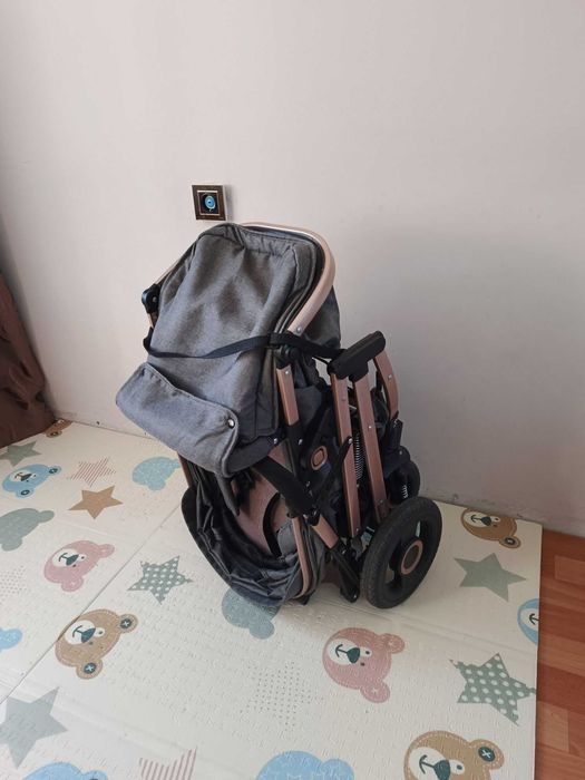 Коляска трансформер отдам