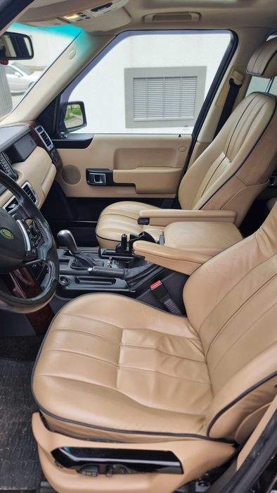 Land Rover -Range Rover Vogue