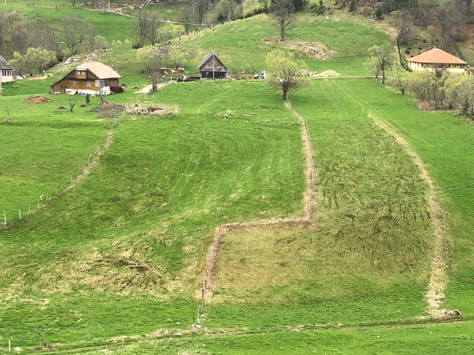 De vanzare teren intravilan Comuna Fundata Judetul Brasov