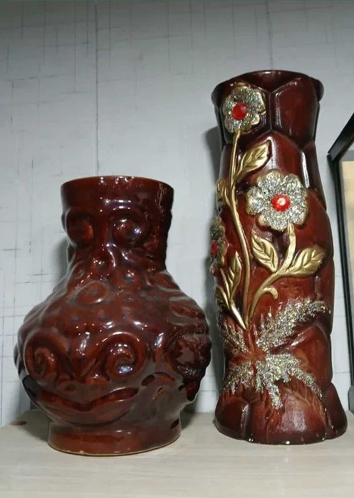 Керамический кувшинчик, пепельница и вазы