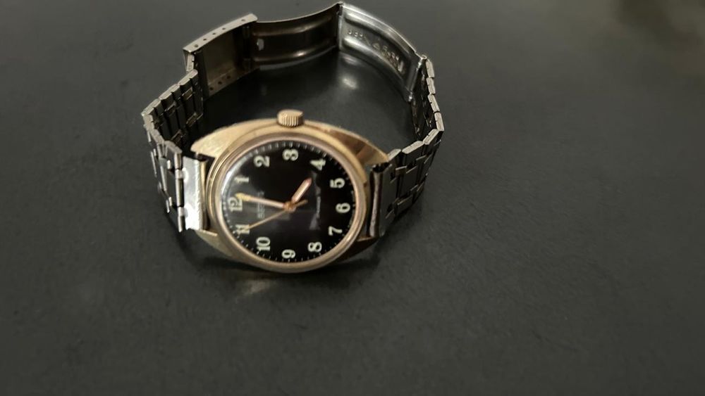 Продам часы Восток,мужские,наручные, СССР,  советские механизме