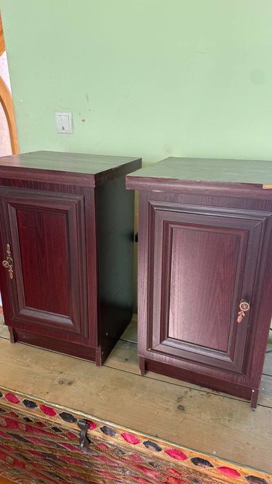 Продается туалетный столик и тумбы