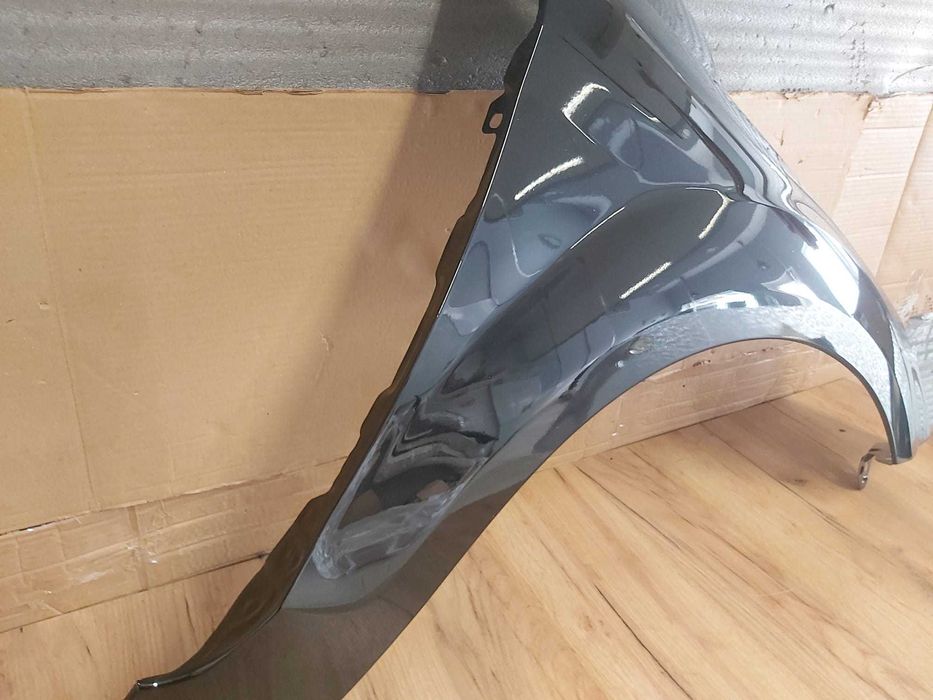 Aripa Fata Dreapta Ford Focus 2/II FSL 2008-2011 (Negru)