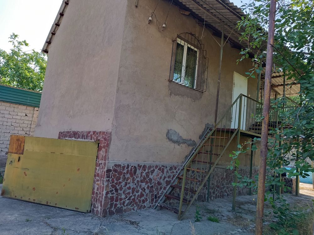 Продаётся дом 6 соток в Орто-Чирчикском районе (не доезжая Орто-Сарая)