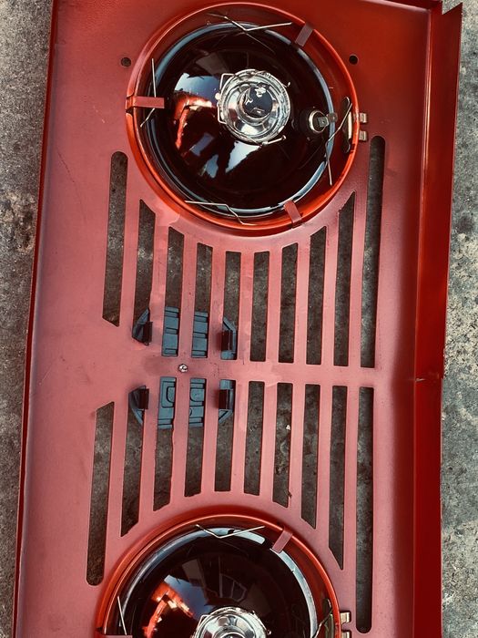 grila masca cu faruri rotunde pentru 445 550 640