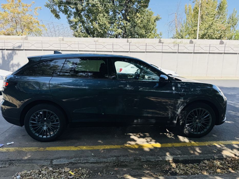 Leap motor c11 hybrid 2024 yil 15.000 km yurgan