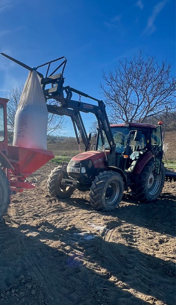Tractor Caseih Farmall95A cu incarcator frontal