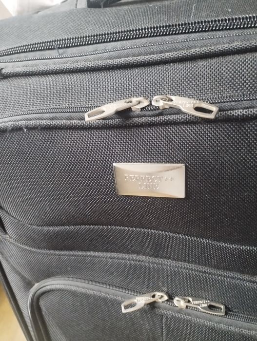 Текстилен куфар среден