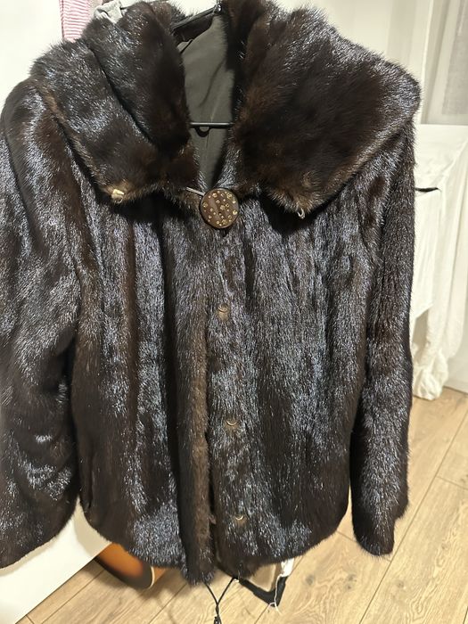 Продам натуральный норковый полушубок