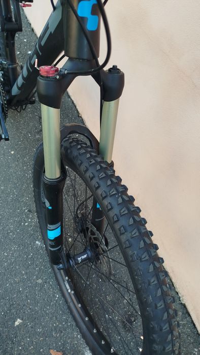 Cube full suspensie hidraulica