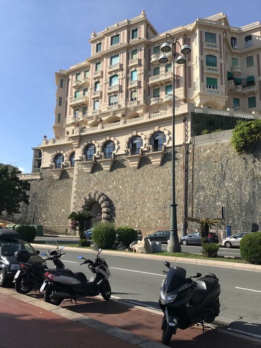 Ofer spre Inchiriere apartament 2 camere in Gilau , Carefour