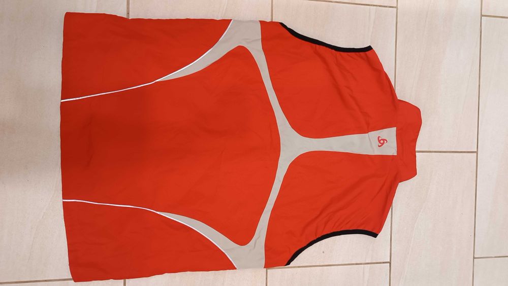 Елек ODLO eлече ветровка яке