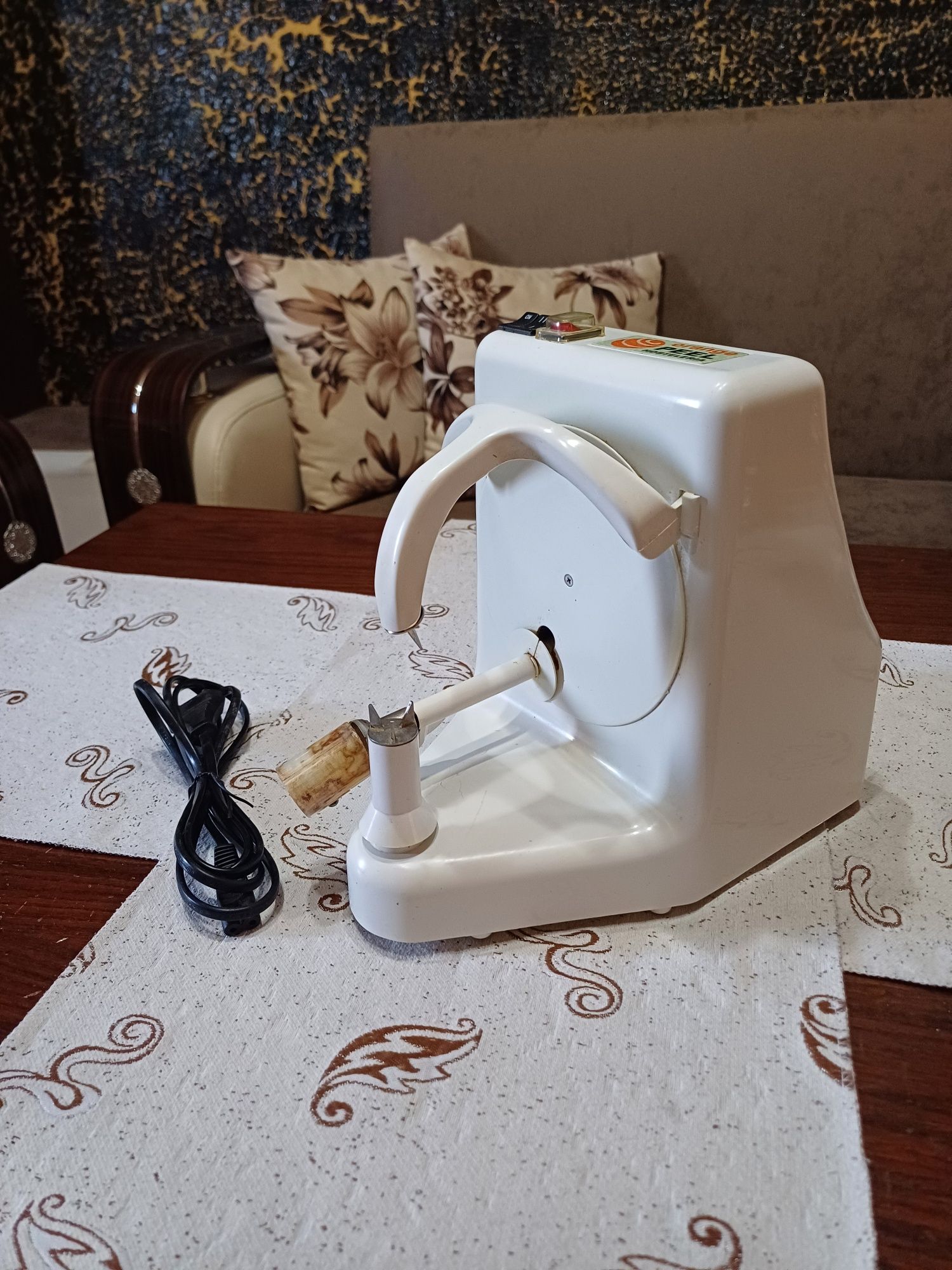 Продавам сокоизтисквачка и белачка