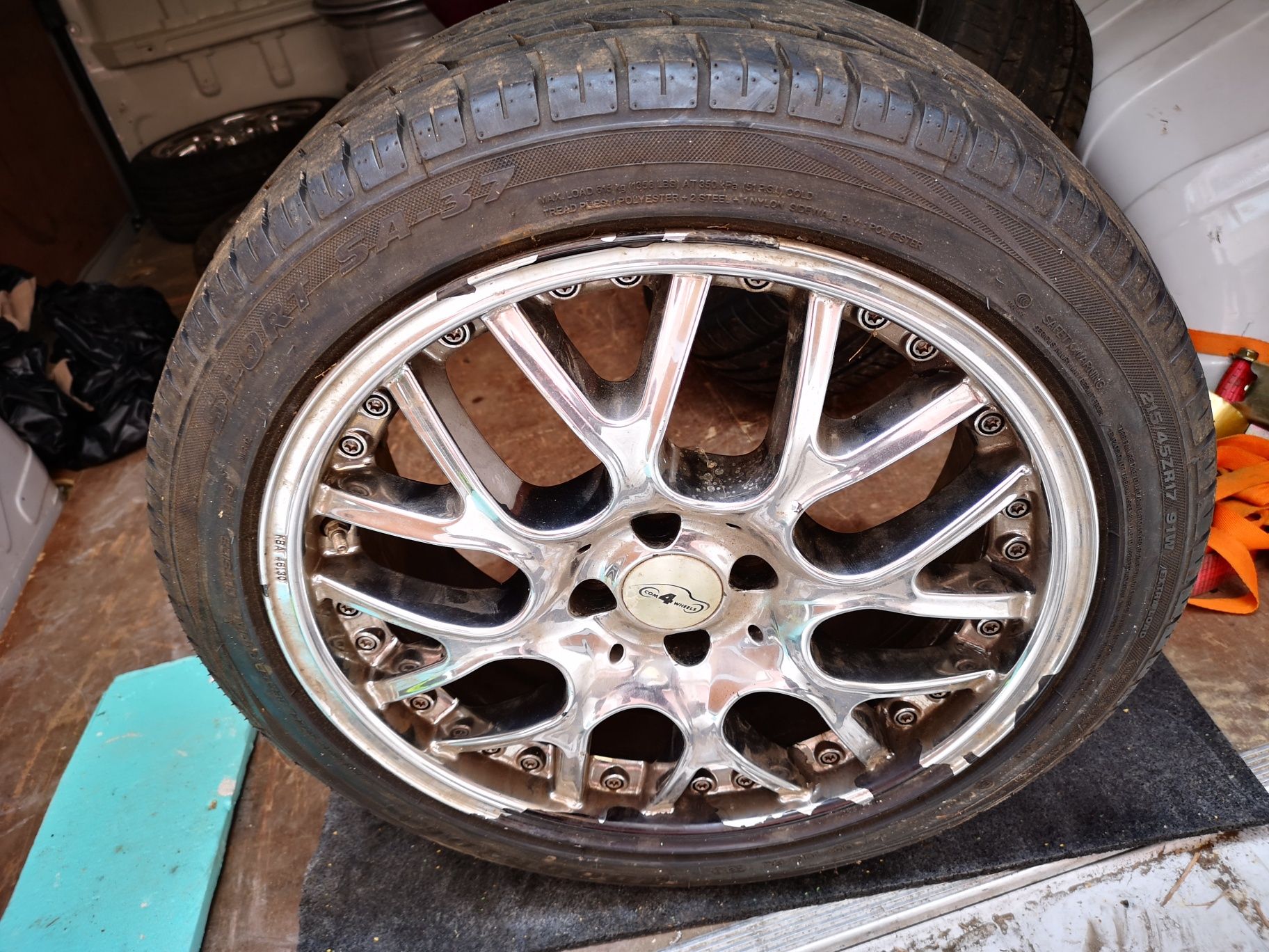 17" джанти с гуми 215/45/17 за VW/AUDI 4x100