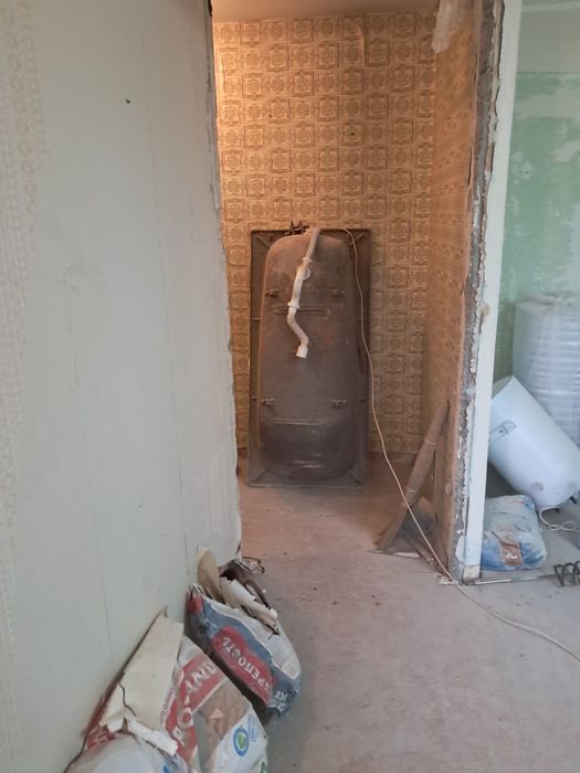 Отдам ванну и газ плиту чугунную и метал печка