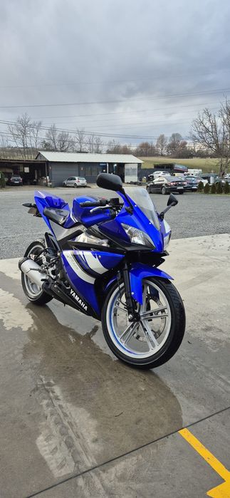 Yamaha YZF-R125  2009