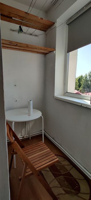 Închiriez ap. 2 camere, zona Policlinica