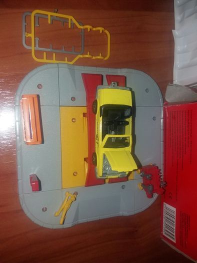 Masinuta veche gen Matchbox, Majorette Ford Mustang Gt auto service