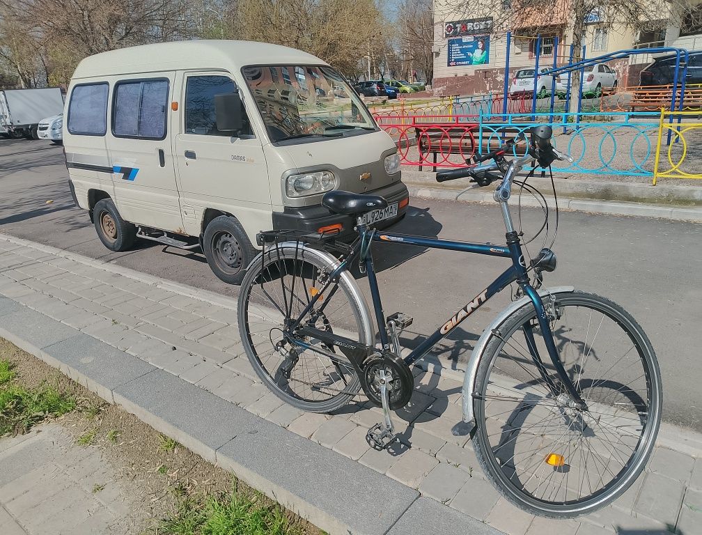 Срочно Гиант велосапедь сотилади