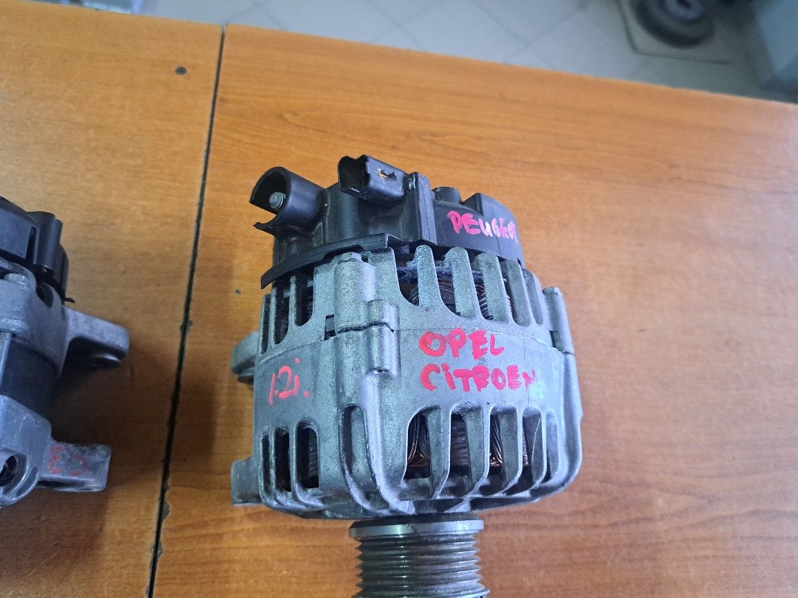 Alternator Citroen C4 C3 Peugeot 208 3008 1.2 Benz