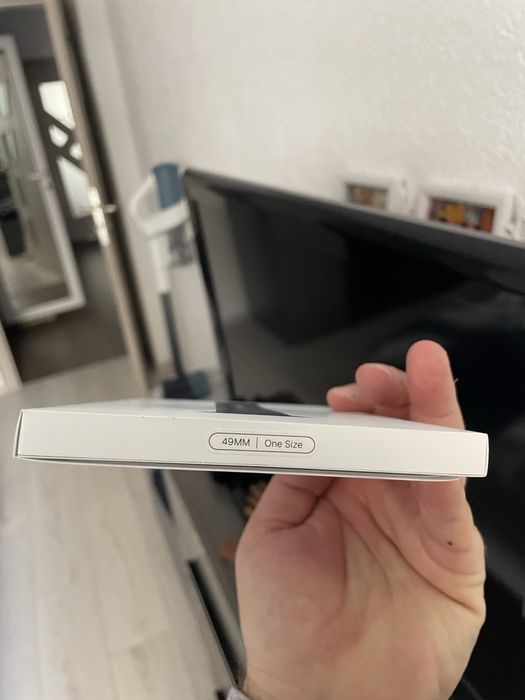 Продавам чисто нова каишка  Blue Ocean Band за Apple watch 3