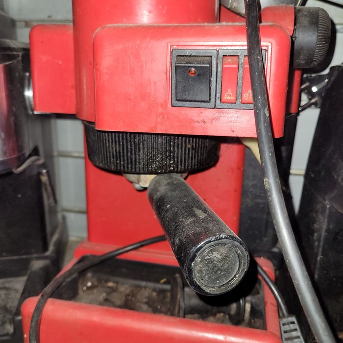 Кафемашини на части.