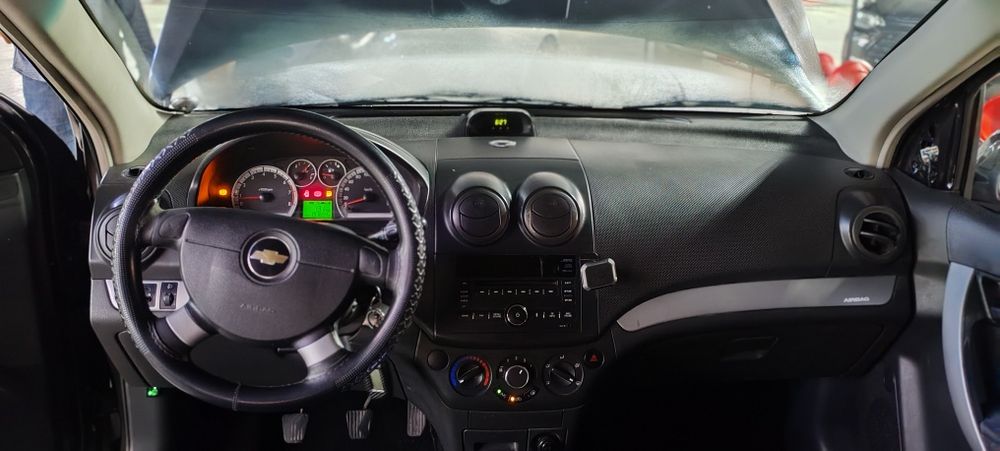 Автомобиль Nexia Ravon R3