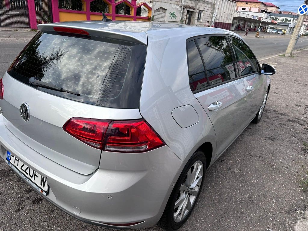 Vând golf 7 2.0 dsg parcheaza singura