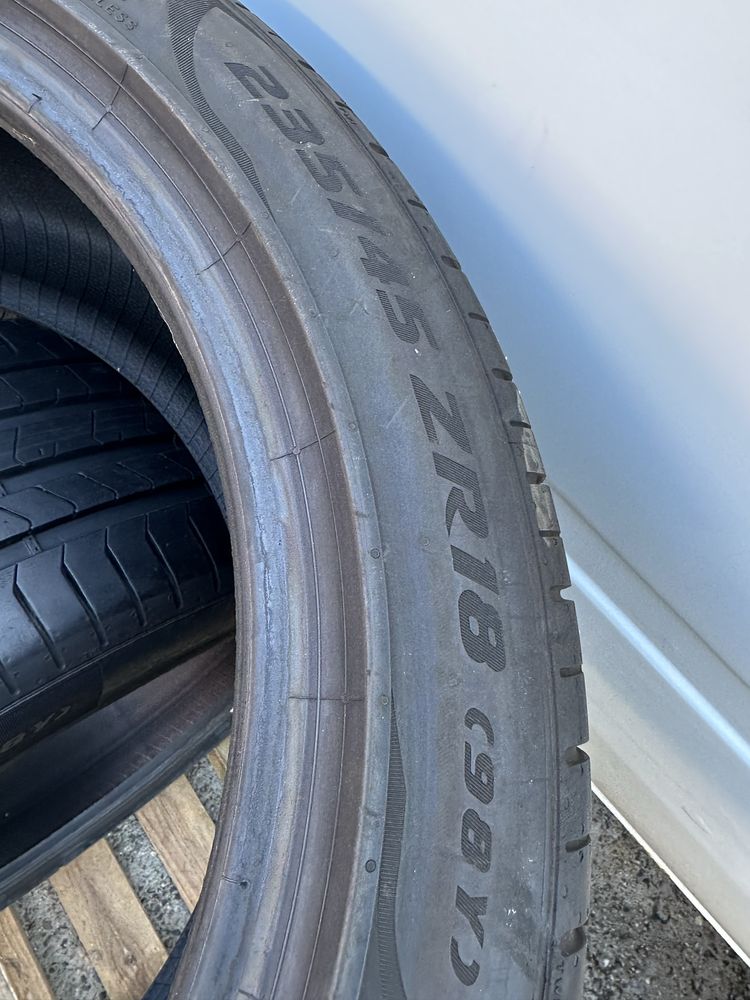 235/45/18 Pirelli dot22