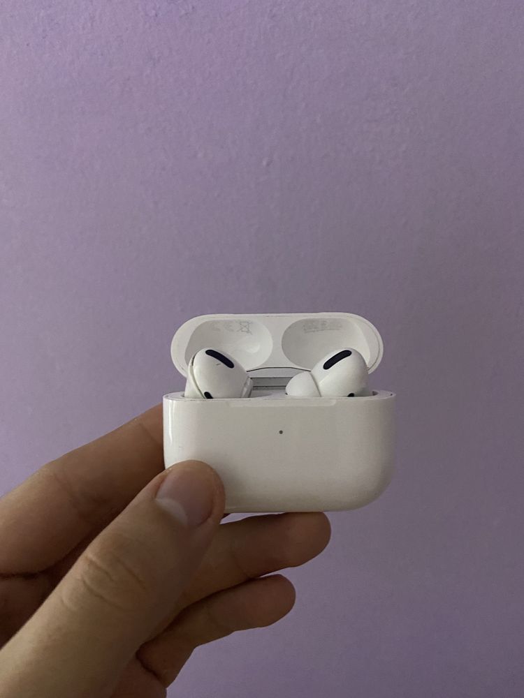 Airpods Pro + чехол