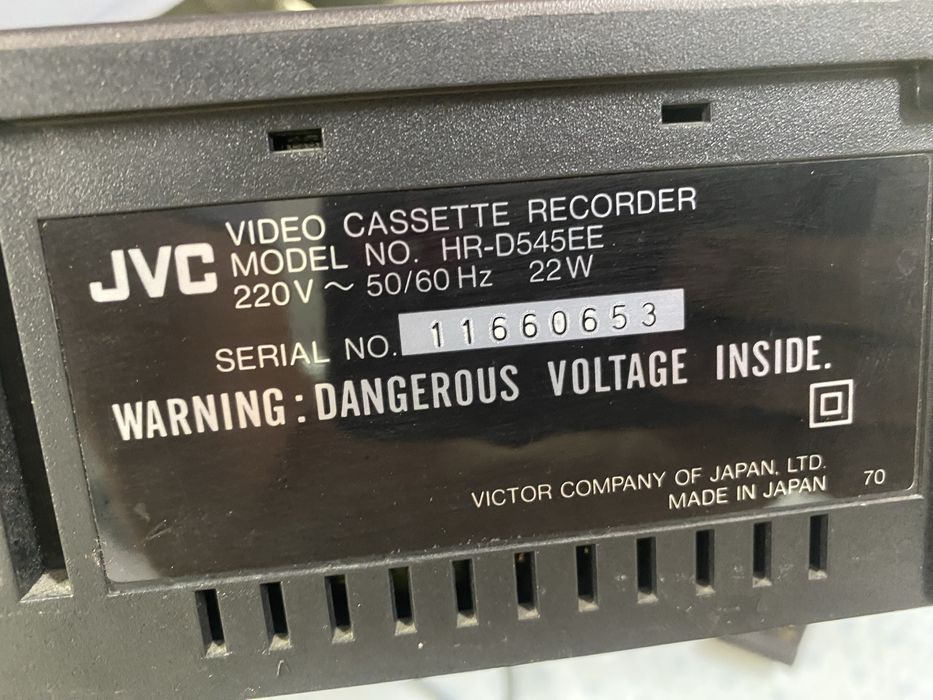 Видеокасетофон JVC