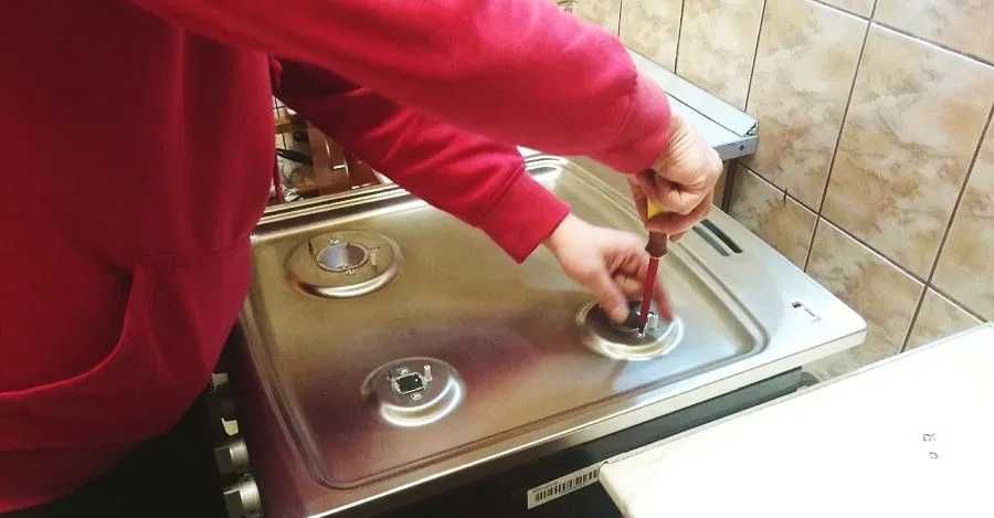 Oferim-servicii-instalatii gaz Botoșani montăm aragaz plita