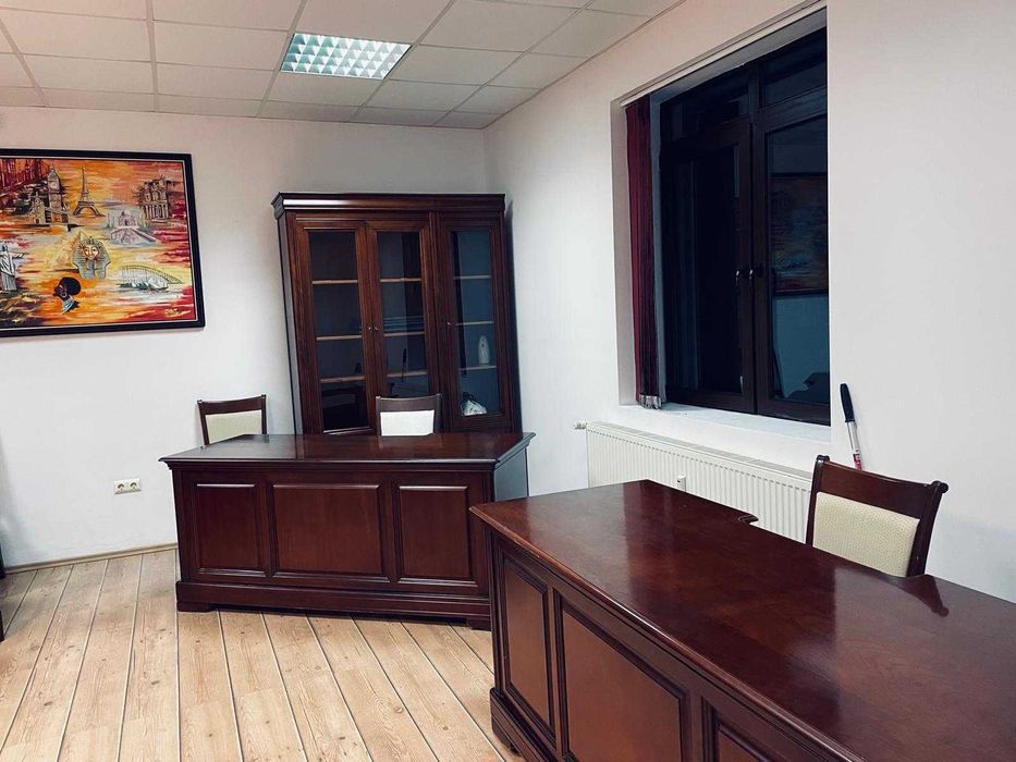INCHIRIEZ Spatiu comercial pt BIROURI str. Ady Endre - Pt PRETENTIOSI