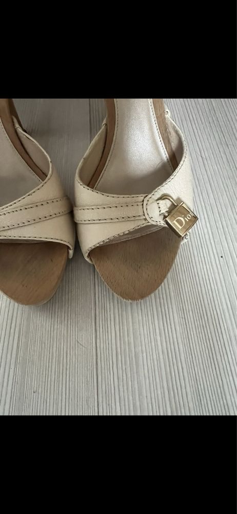 Обувки Dior, Nando Muzi и Zara